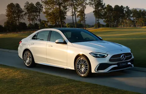 合资轿车卖不动？25年12月销量榜 12款销量过万 朗逸第二